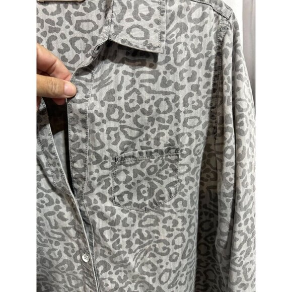 Soft Surroundings Button Shirt M Tencel Grey Leopard 2AD62 - Picture 6 of 6